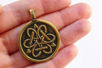 Յակուտիայում կինն առցանց խանութից թալիսման է գնել հարստանալու համար և զրկվել ավելի քան 2 մլն ռուբլի գումարից