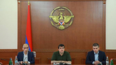 Արայիկ Հարությունյանը ներկայացրել է Արցախի նորանշանակ պետական նախարարին