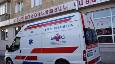 Ստեփանակերտում 14-ամյա երեխան վայր է ընկել ծառից և մահացել