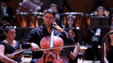 Նարեկ Հախնազարյանը Սիմֆոնիկ նվագախմբի հետ կներկայացնի իրեն նվիրված կոնցերտը