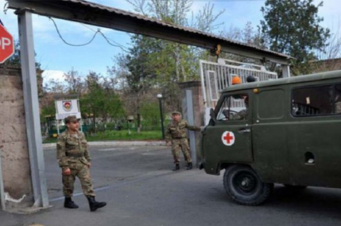 Ավտովթարի հետևանքով 6 պայմանագրային զինծառայող է հոսպիտալացվել, նրանցից մեկը մահացել է