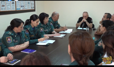 ԱԻ նախարարի պաշտոնակատարը ստորաբաժանումների անձնակազմերի հետ հանդիպումների շարք է սկսել. տեսանյութ