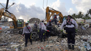 Ֆլորիդայում շենքի փլուզման հետևանքով զոհերի թիվը հասել է 97-ի. տեսանյութ