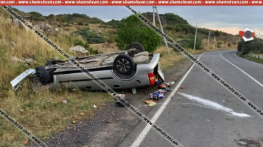 Գեղարքունիքի մարզում վարորդը Opel-ով բախվել է քարերին և գլխիվայր շրջվել. կա 8 վիրավոր