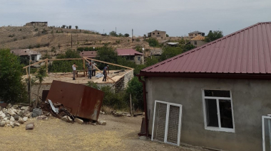 Մարտակերտի շրջանում շարունակվում են վնասված շենք-շինությունների վերականգնման աշխատանքները