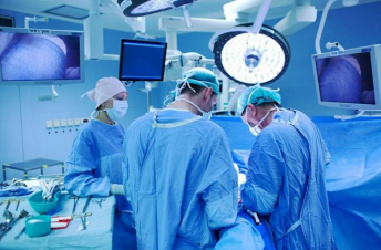 ԱՄՆ-ում առաջին անգամ արհեստական սրտի փոխպատվաստում են կատարել