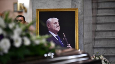 Նա ինքներս մեզ լսելի դարձրեց. քաղաքացիները վերջին հրաժեշտը տվեցին Ջիվան Գասպարյանին