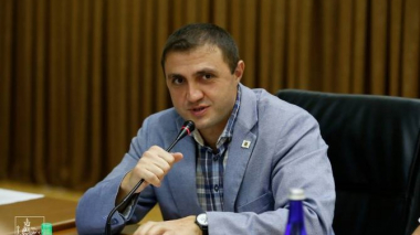 Արման Անտոնյանի տուն են ներխուժել դիմակավորված անձինք և մահակներով ու դանակներով հարձակվել վերջինիս վրա. Անի Խաչատրյան