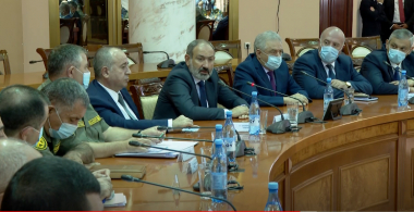 Մեծագույն խնդիրն է ԶՈՒ բարեփոխումների գործընթացն առավելագույն թափով իրականացնելը. վարչապետը ԶՈՒ բարձրագույն սպայակազմին է ներկայացրել Պաշտպանության նորանշանակ նախարարին