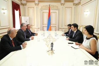 ԱԺ նախագահը հյուրընկալել է Սոցիալ Դեմոկրատ Հնչակյան կուսակցության ներկայացուցիչներին