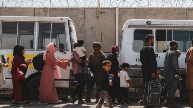 Թալիբներն արգելել են դոլար եւ հին արժեքավոր առարկաներ դուրս տանել Աֆղանստանից