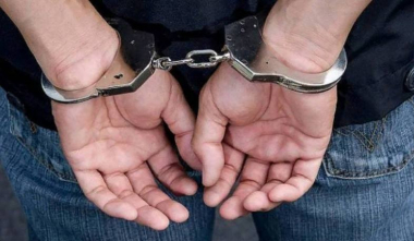 Նորաշենի բնակիչը դանակով հարվածել է համագյուղացու ձեռքին, այնուհետև բենզինը լցրել վրան ու վառել