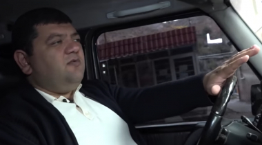 Կապանի քաղաքապետը դռնեդուռ ընկած ասում է, որ ինքը վարչապետ Նիկոլ Փաշինյանի հետ խնդիր չունի