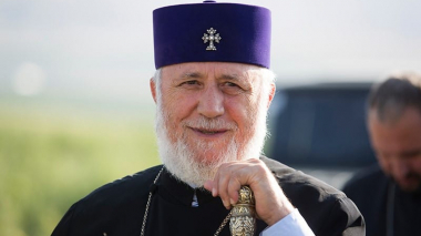 Աստծո առատ շնորհներն ենք հայցում այսօր կրթօջախներ մուտք գործող մեր սիրեցյալ զավակներիդ. Գարեգին Երկրորդի շնորհավորական ուղերձը