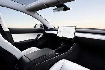 Tesla-ն առանց ղեկի մեքենա կթողարկի