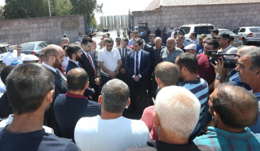 Փոխվարչապետ Սուրեն Պապիկյանն Արմավիրում ծանոթացել է խաղողի մթերման գործընթացին