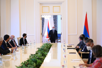 Արմեն Սարգսյանն ընդունել է Սլովակիայի արտաքին և եվրոպական գործերի նախարարի գլխավորած պատվիրակությանը