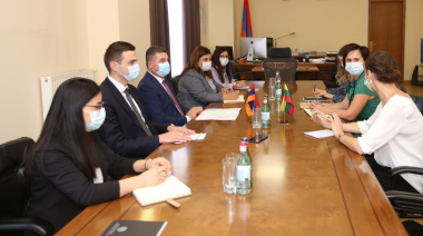 Գնել Սանոսյանն ընդունել է Լիտվայի դեսպանին