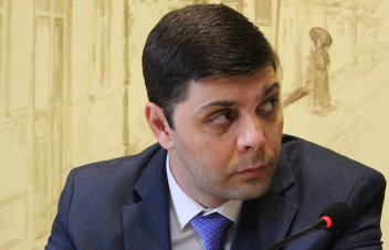 «Իմ քայլը» խմբակցության նախկին անդամ Հայկ Հովհաննիսյանը հեռանում է «Քաղաքացիական պայմանագիր» կուսակցությունից