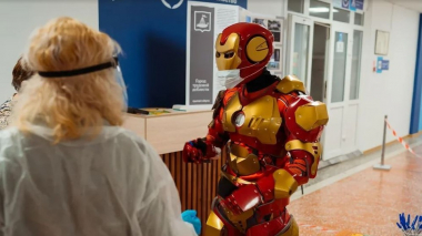 Զավեշտալի կերպարներով քվեարկողներ՝ Ռուսաստանի ընտրություններում