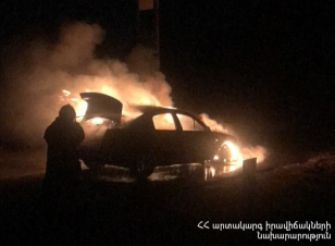 Ջերմուկ-Գնդևազ ավտոճանապարհին ավտոմեքենա է այրվել