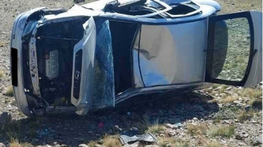 Քարի լիճ տանող ճանապարհին ավտոմեքենան դուրս է եկել երթևեկելի հատվածից և կողաշրջվել