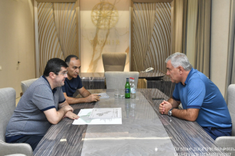 Արայիկ Հարությունյանը հանդիպել է Սամվել Կարապետյանի հետ, քննարկվել են Արցախի սոցիալ-տնտեսական ոլորտին վերաբերող խնդիրներ