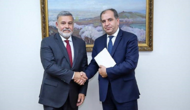 Պերուի նորանշանակ դեսպանն իր հավատարմագրերի պատճենն է հանձնել ԱԳ նախարարի տեղակալին