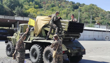 Հրետանային ստորաբաժանումների անձնակազմերի հետ անցկացվել են գործնական պարապմունքներ