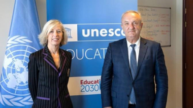 ՀՀ ԿԳՄՍ նախարարը հանդիպել է ՅՈՒՆԵՍԿՕ-ի գլխավոր տնօրենի կրթության հարցերով տեղակալ Ստեֆանիա Ջանինիի հետ