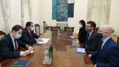 ԼՂ հակամարտության լուծման հարթակը ԵԱՀԿ Մինսկի խումբն է, որը կայուն և երկարատև խաղաղություն կբերի. Հանդիպել են Սուրեն Պապիկյանն ու Ջոն Գալագերը