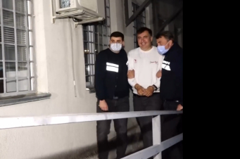 Հրապարակվել է Վրաստանում Սաակաշվիլիին բերման ենթարկելու տեսագրությունը (տեսանյութ)