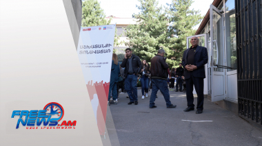 Հայաստանի պետական տնտեսագիտական համալսարանի բակում անցկացվեց աշխատանքի տոնավաճառ