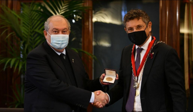 ՀՀ նախագահ Արմեն Սարգսյանը պարգևատրվել է Բոլոնիայի համալսարանի բարձրագույն՝ «Sigillum Magnum» մեդալով (լուսանկարներ)