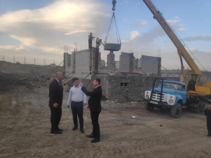 Շուռնուխում Գնել Սանոսյանը ծանոթացել է համայնքում կառուցվող 13 բնակելի տների շինարարության ընթացքին