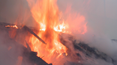 Արևադաշտ գյուղի տներից մեկում հրդեհ է բռնկվել