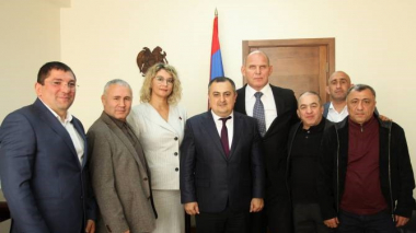 Կարեն Գիլոյանն ընդունել է оլիմպիական չեմպիոններ Ալեքսանդր Կարելինին և Մնացական Իսկանդարյանին