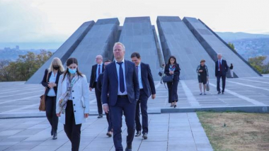 Եվրոպայի Խորհրդի պատվիրակության անդամներն այցելել են Հայոց ցեղասպանության հուշահամալիր