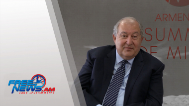 Նախագահ Արմեն Սարգսյանը քննարկում է անցկացրել Նուբար Աֆեյանի հետ