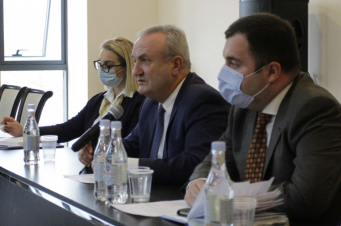 ԿԳՄՍ նախարարը հանդիպել է բուհերի ռեկտորների հետ