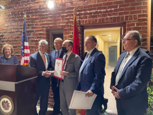 Արցախի պետնախարարը համագործակցության հնարավորություններ է քննարկել Կալիֆորնիայի ընտրված պաշտոնյաների հետ