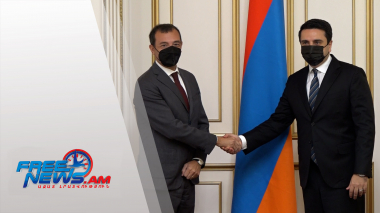 ՀՀ Ազգային ժողովի նախագահ Ալեն Սիմոնյանի եւ ՀՀ-ում Իտալիայի արտակարգ եւ լիազոր դեսպան Ալֆոնսո Դի Ռիզոյի հանդիպումը. տեսանյութ