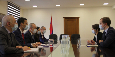 Վահրամ Դումանյանն ընդունել է  Ռինա Կալյուրանդին