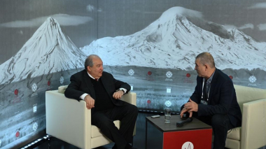 Թեորեմներ և աքսիոմաներ. Հանրապետության նախագահ Արմեն Սարգսյանի հարցազրույցը ռուսաստանյան «Аргументы и Факты» պարբերականին