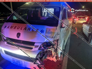 Դավիթաշենի կամրջի վրա բախվել են շտապօգնության ավտոմեքենան, BMW-ն ու «07»-ը