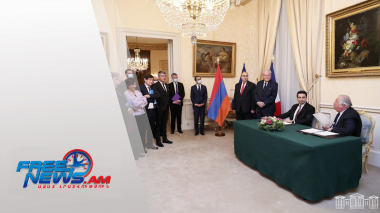 Ֆրանսիայի Սենատի նախագահ Ժերար Լարշեն հյուրընկալել է Ալեն Սիմոնյանի գլխավորած պատվիրակությանը