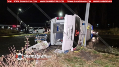 Եղվարդում կանչով հիվանդի մոտ մեկնող շտապօգնության և 2 այլ ավտոմեքենաներ բախվել են․ բժիշկն ու բուժքույրը հոսպիտալացվել են