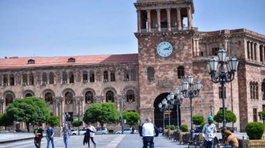 Վարչապետի աշխատակազմի՝ վթարի ենթարկված աշխատակիցները գործուղվել էին Կոթի կազմակերպելու Սիրադեղյանի հրաժեշտի միջոցառումները