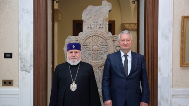 Ամենայն Հայոց Կաթողիկոսն ընդունել է ՀՀ-ում Գերմանիայի նորանշանակ դեսպանին