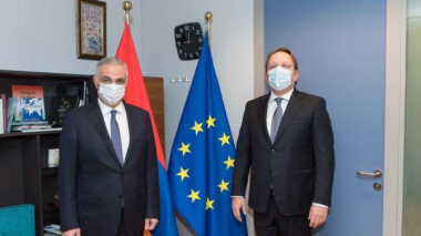 Մհեր Գրիգորյանը Բրյուսելում հանդիպել է Օլիվեր Վարհեիի և բարձրաստիճան պաշտոնատար այլ անձանց հետ